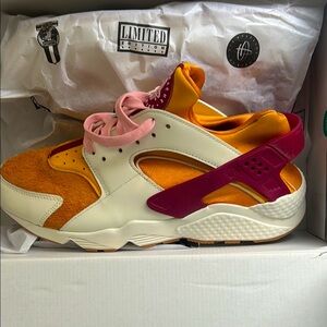 Nike Hurache Sneakers with Pink/ Magenta and Orange Highlights